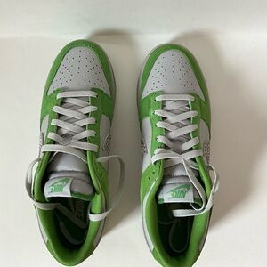 Brand New Nike Dunk men’s size 10, women’s size 11.5